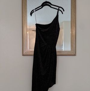 [New] Wilson Midi Dress one shoulder